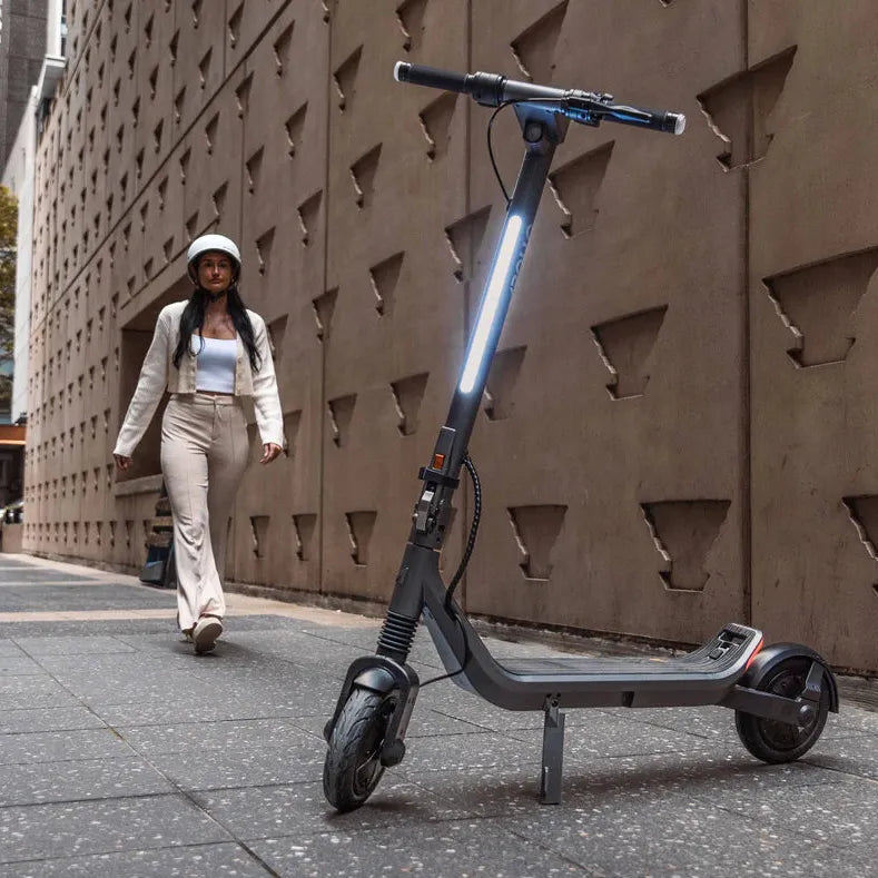 Apollo Go Dual Motor 1500W Motor Best City Commute Scooter 6 Months Free Service