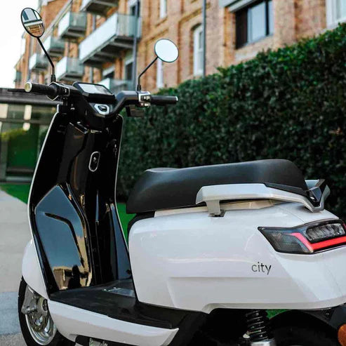 Benzina Zero City Electric Moped