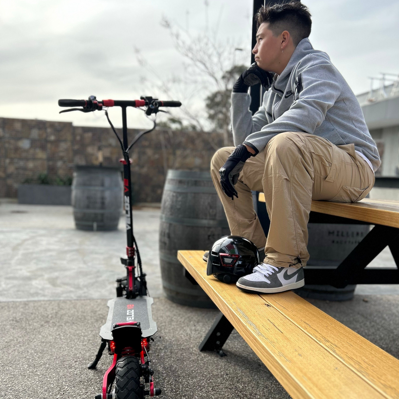 VELOZ V2 Electric Scooter Dual Motor 2400W Keylock + Puncture Proof Tyres + App  ALL TERRAIN 6 MONTHS FREE SERVICE