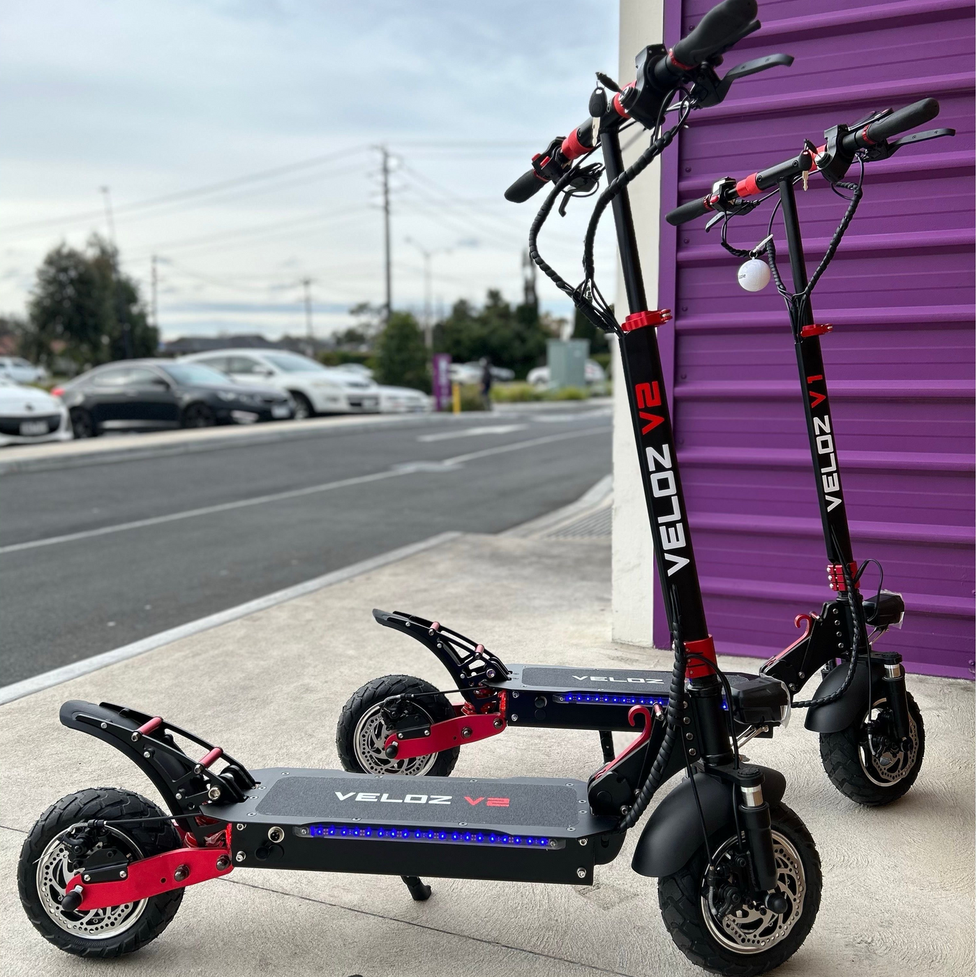 VELOZ V2 Electric Scooter Dual Motor 2400W Keylock + Puncture Proof Tyres + App  ALL TERRAIN 6 MONTHS FREE SERVICE