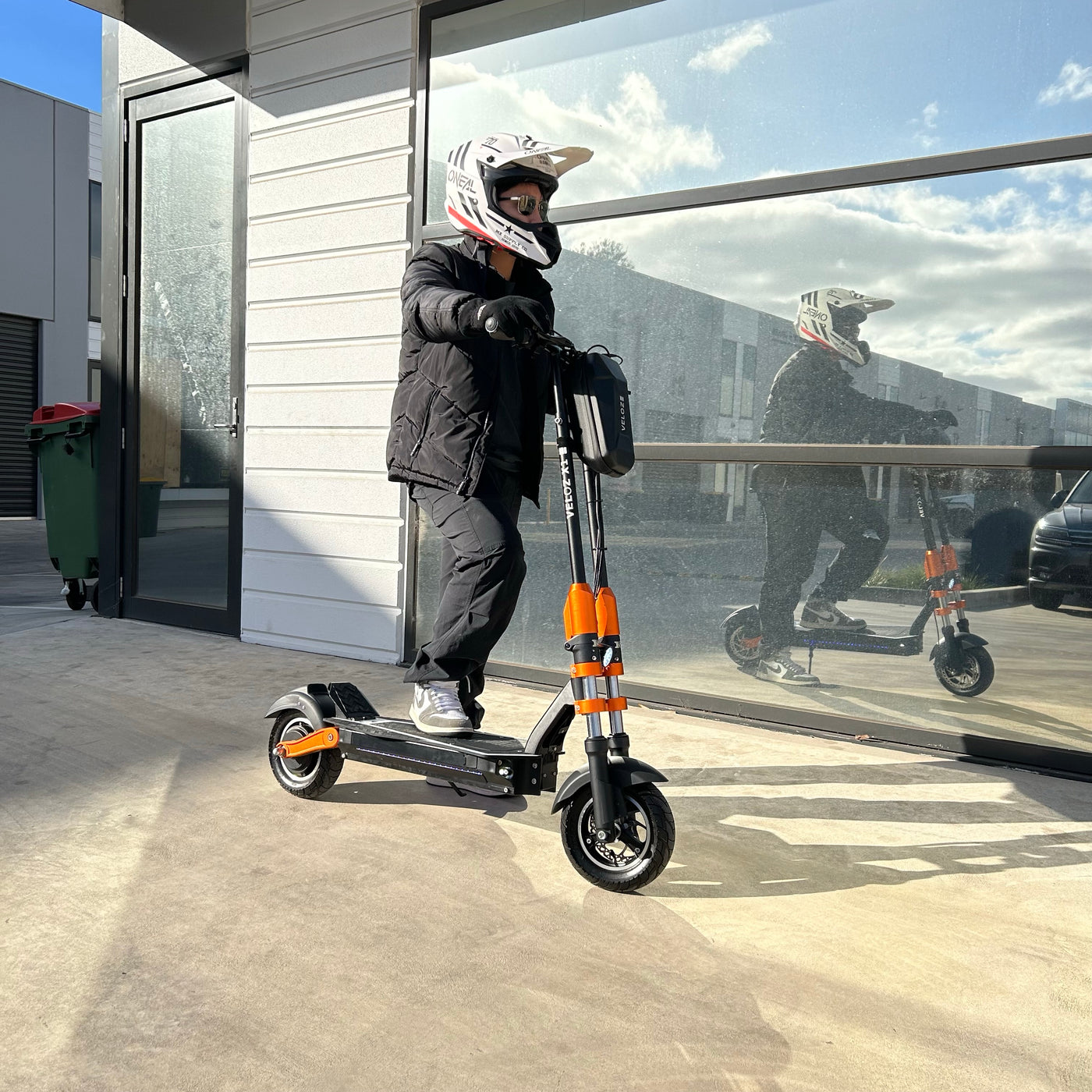 VELOZ X1 Electric Scooter DUAL FORK 1400W 50 to 60 Kph 18Ah Battery ALL TERRAIN 6 Months Free Service - EOzzie Electric Vehicles