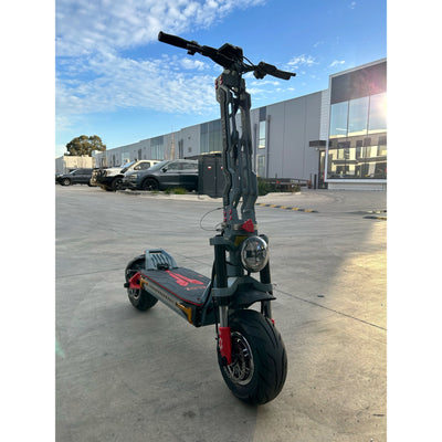 Electric Scooter Veloz G5 Speed up to 120 KM/Hr  240 Km Range  5000W peak Motor 12 Months Free Service - EOzzie Electric Vehicles