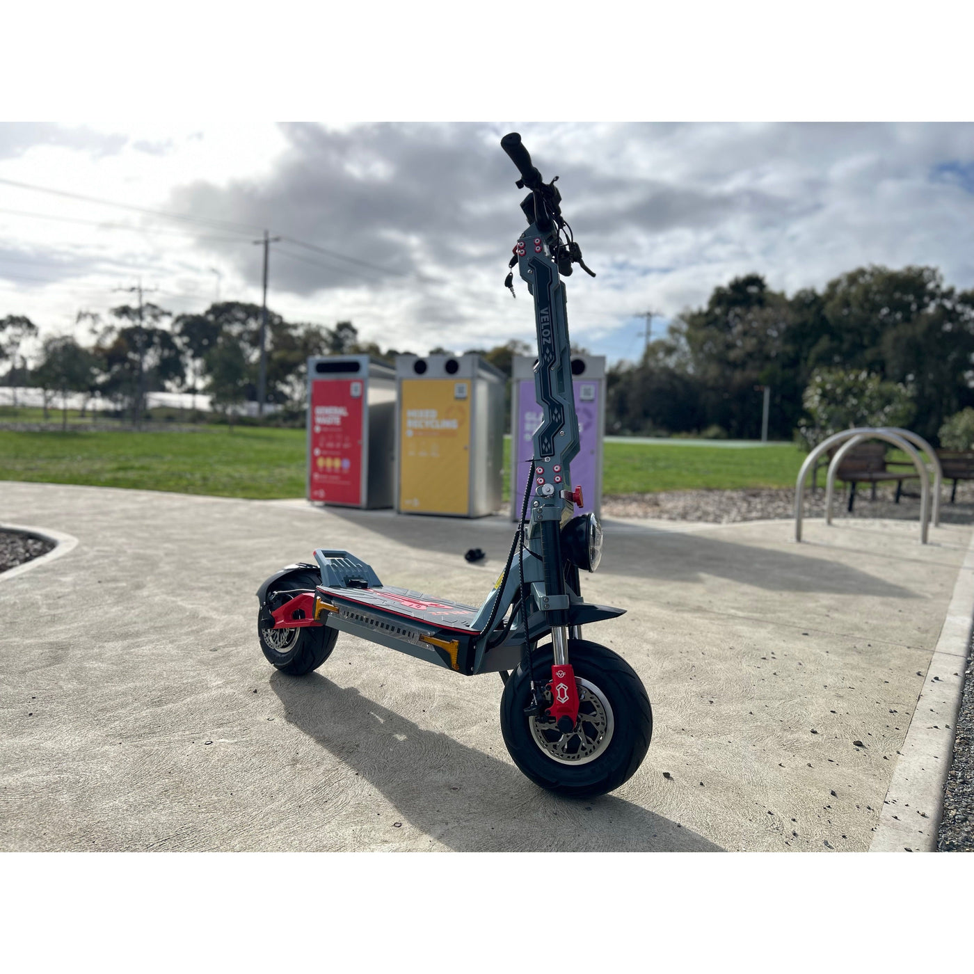 Electric Scooter Veloz G5 Speed up to 120 KM/Hr  240 Km Range  5000W peak Motor 12 Months Free Service