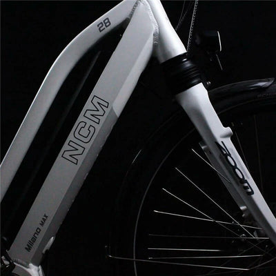 NCM Milano Max N8R Trekking E-Bike, City-Bike, 250W Motor, 36V 16Ah 576Wh Battery [White 28"]